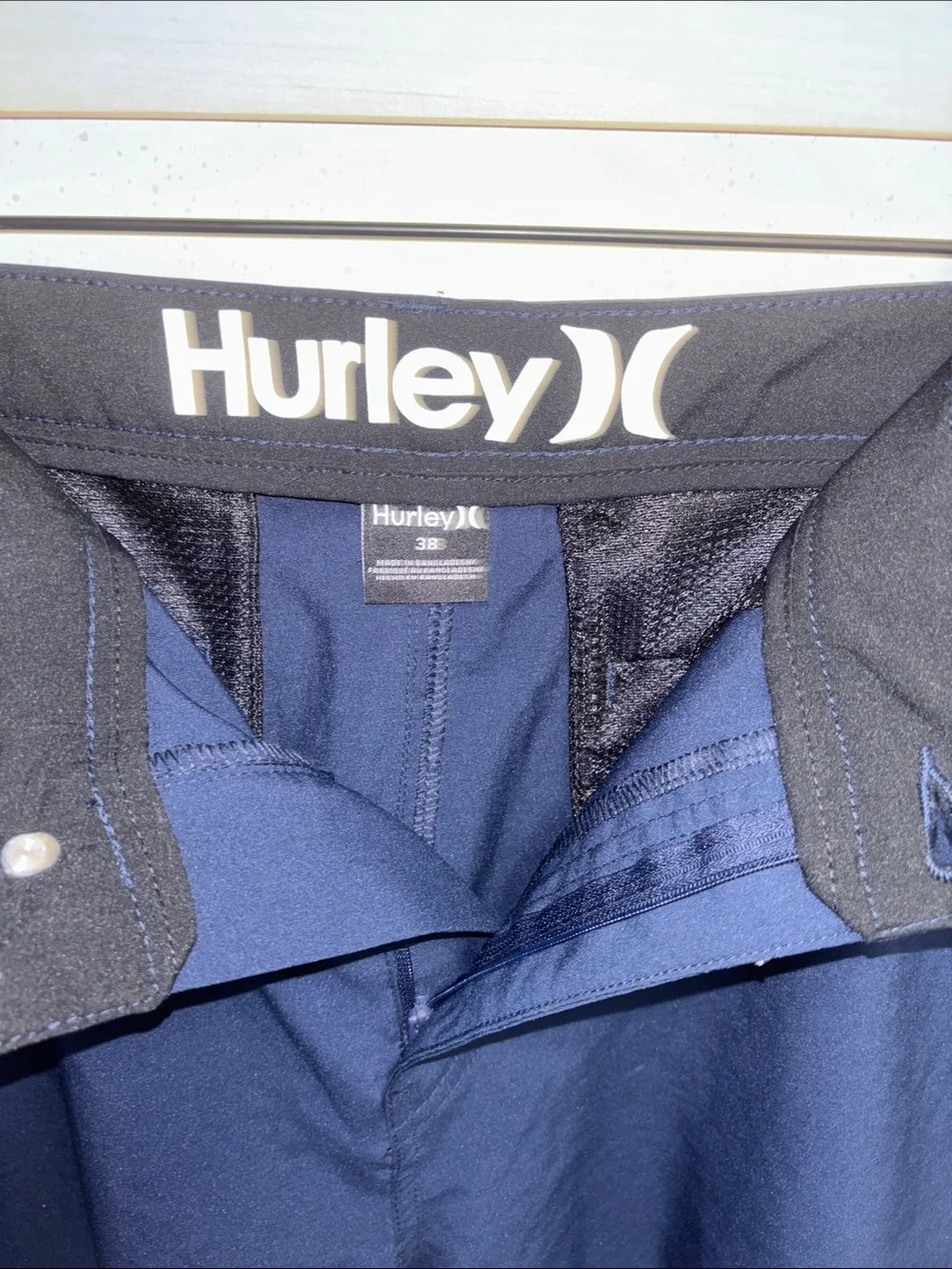 Hurley - Men’s Navy Blue Flat Front performance Shorts (size 38)